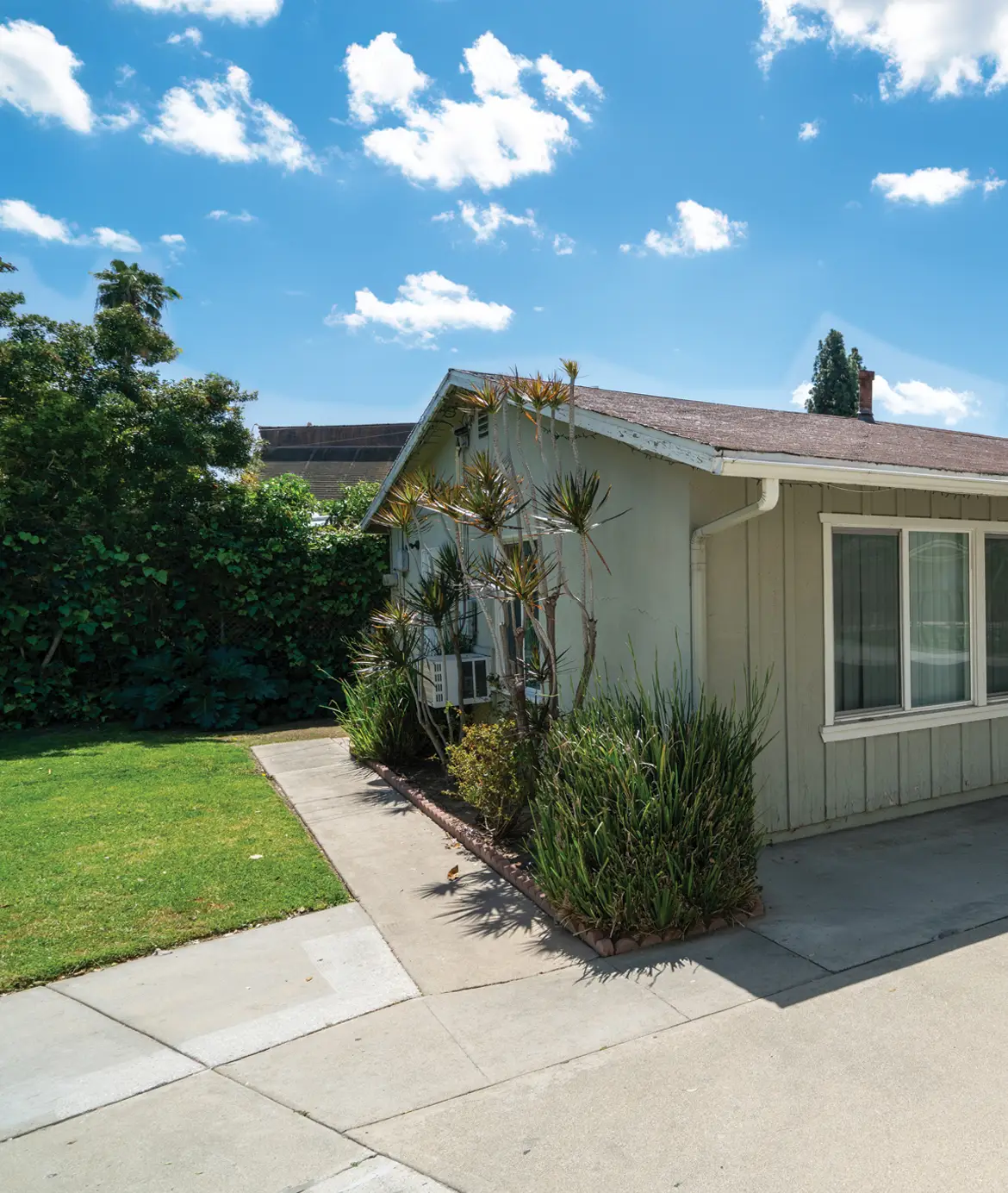 Mulberry-HmPgHighlights-Landscaping_1170px